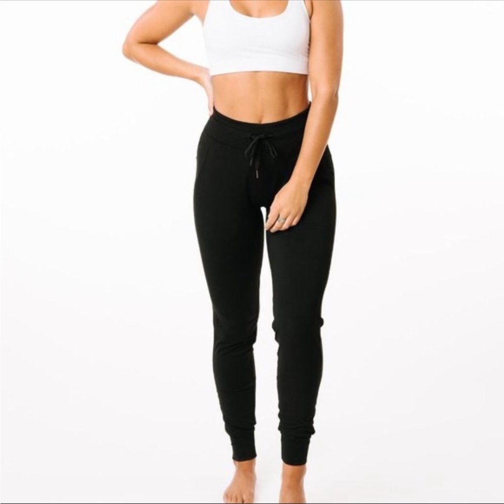 ZYIA Black Active joggers